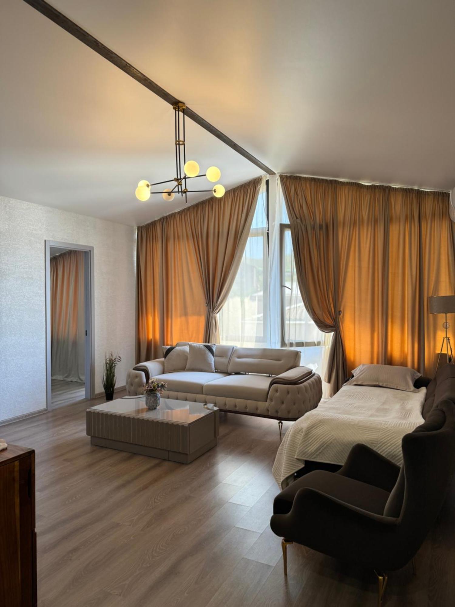 Guest House Elene Gori Ngoại thất bức ảnh