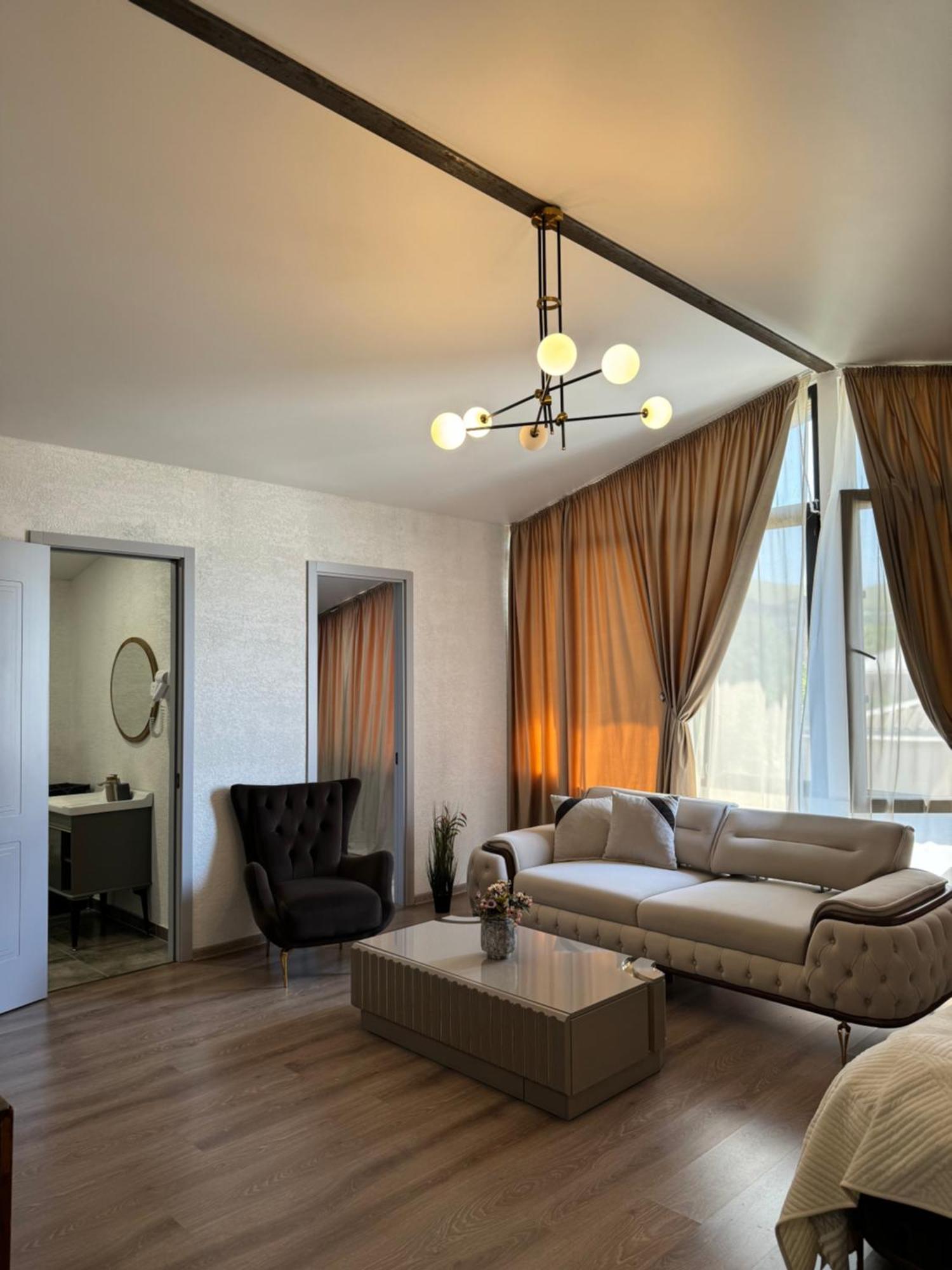 Guest House Elene Gori Ngoại thất bức ảnh