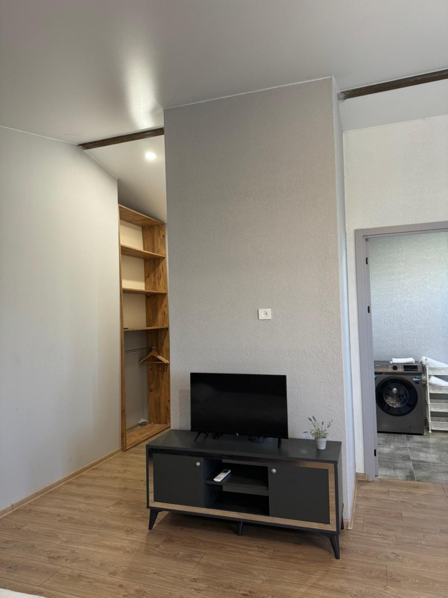 Guest House Elene Gori Ngoại thất bức ảnh
