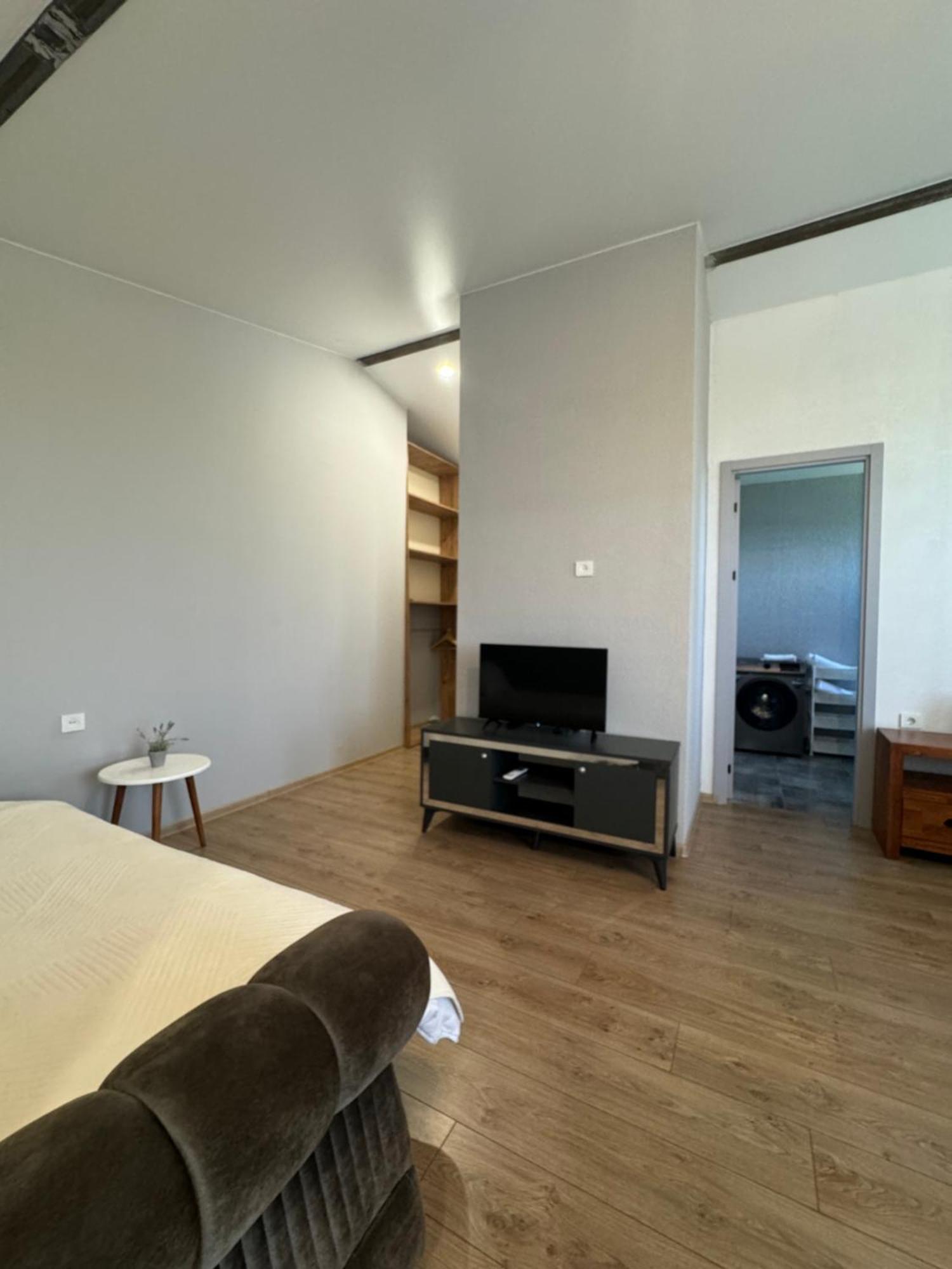 Guest House Elene Gori Ngoại thất bức ảnh