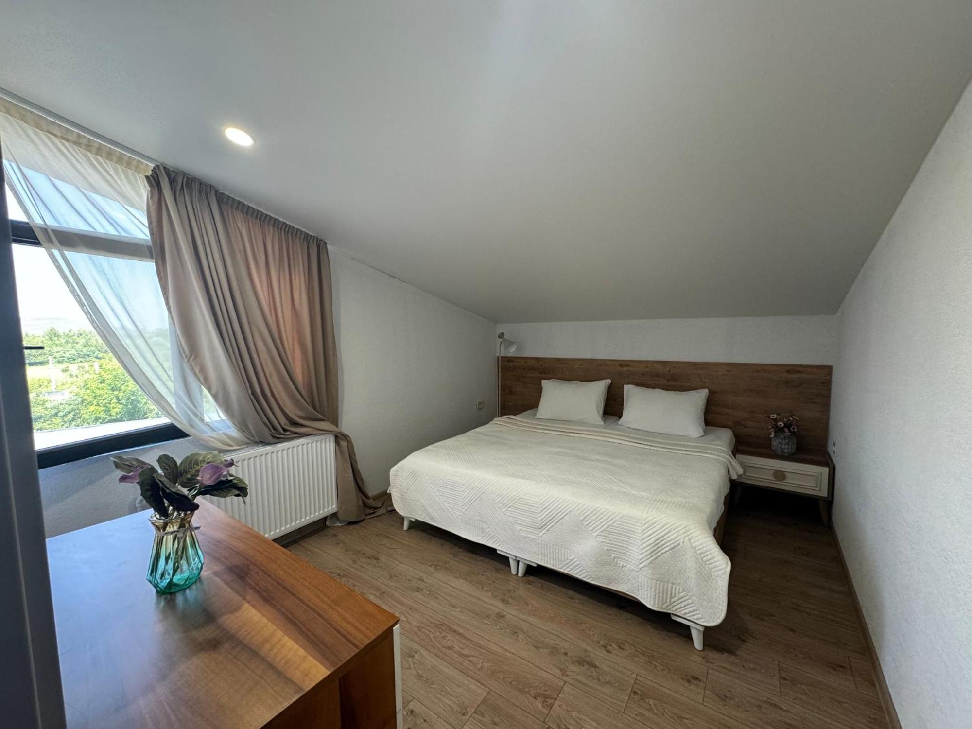 Guest House Elene Gori Ngoại thất bức ảnh