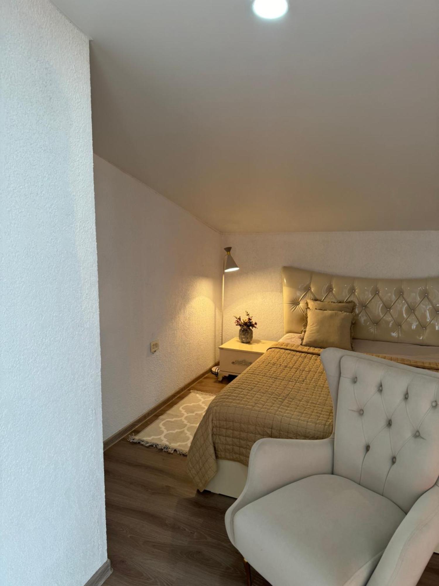 Guest House Elene Gori Ngoại thất bức ảnh