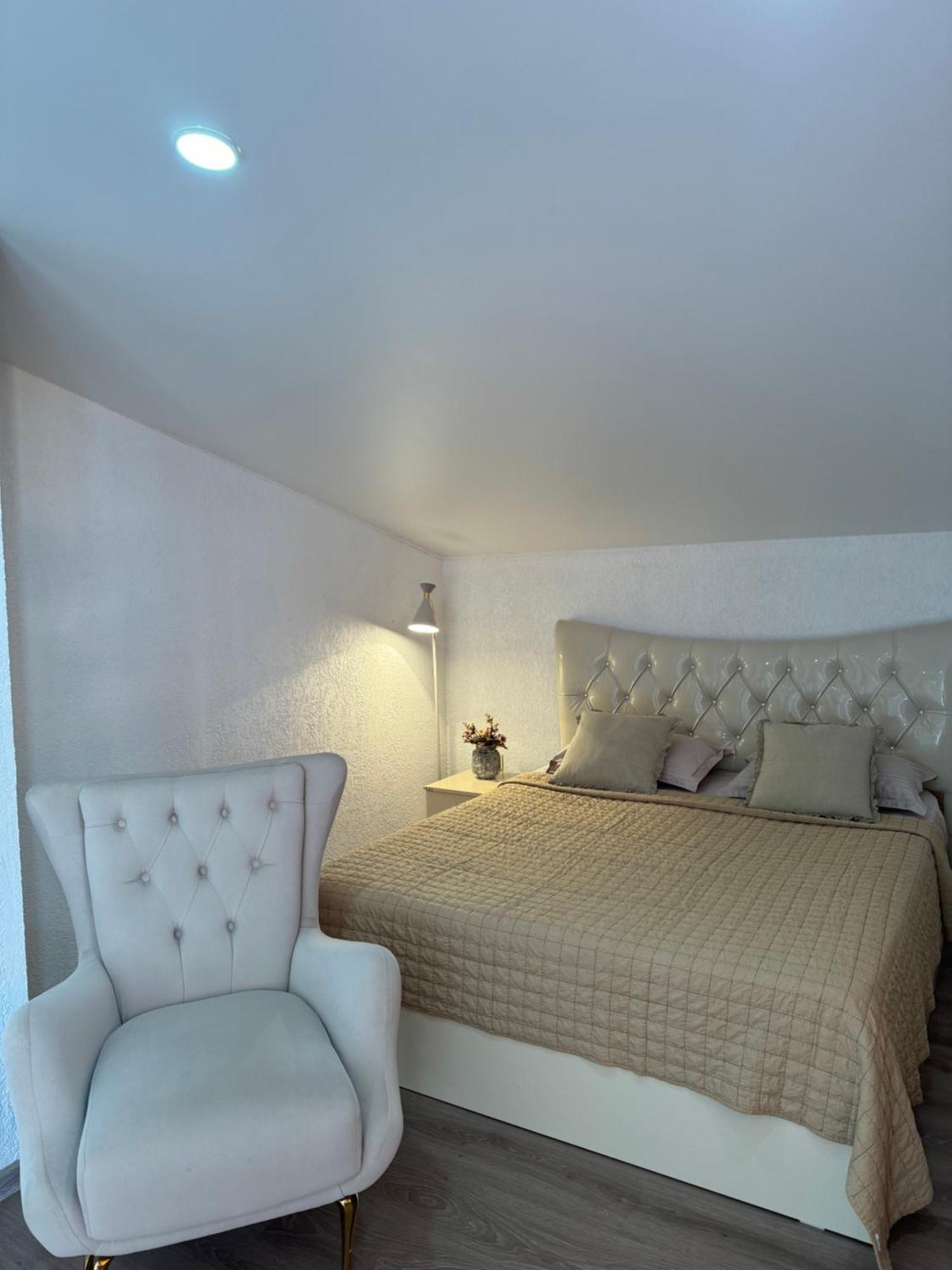 Guest House Elene Gori Ngoại thất bức ảnh