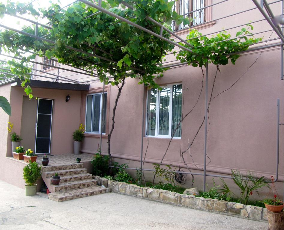 Guest House Elene Gori Ngoại thất bức ảnh