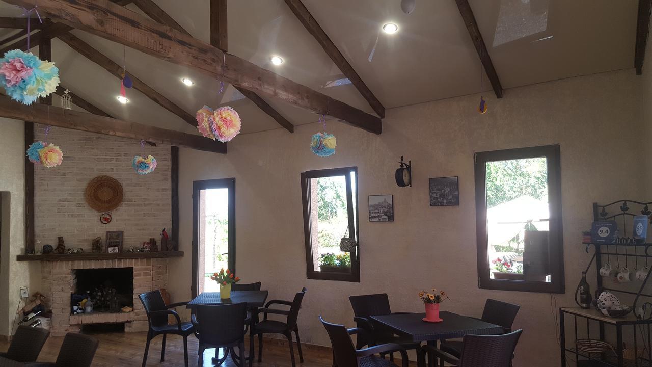 Guest House Elene Gori Ngoại thất bức ảnh
