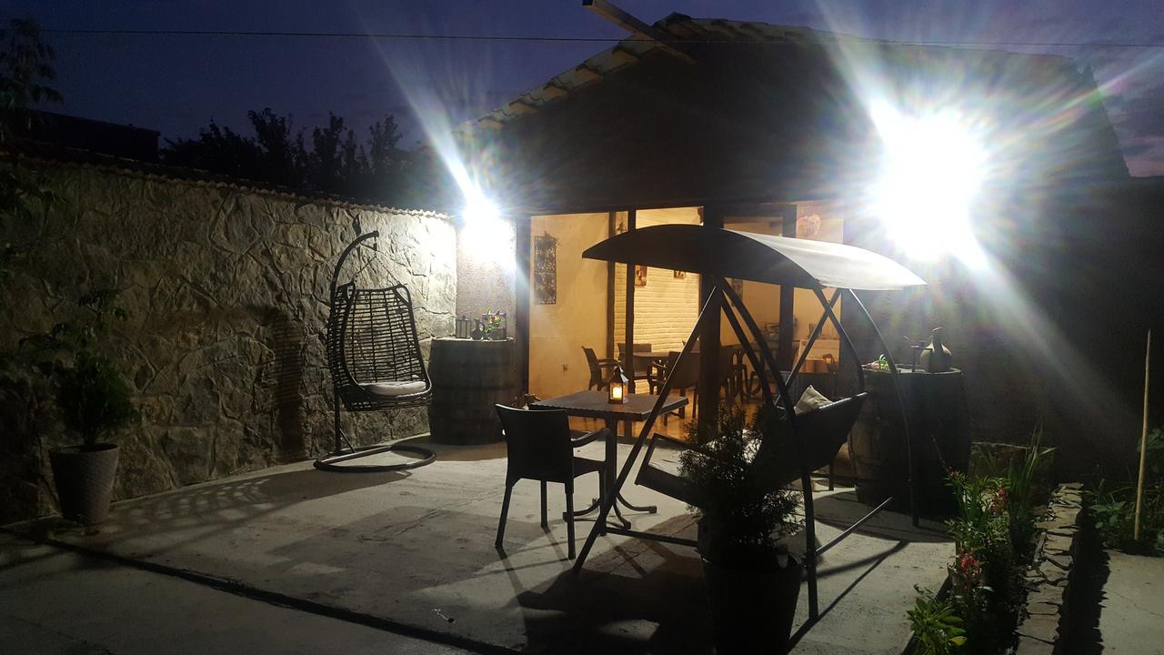 Guest House Elene Gori Ngoại thất bức ảnh